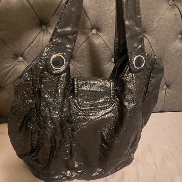 Marc by Marc Jacobs turn lock EXTRA LARGE hobo bag. GREAT condition! GREAT DEAL! - Picture 4 of 14